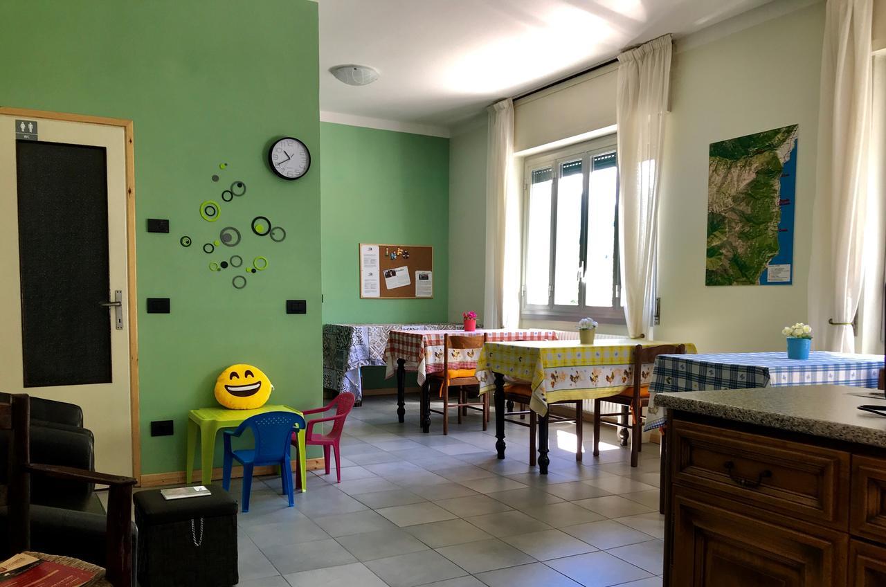 B&B Zia Maria Garzeno エクステリア 写真